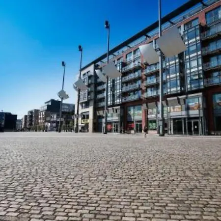 1 Bedroom In Smithfield Apartment