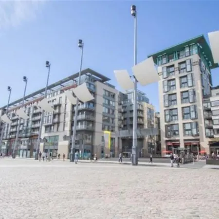 Apartment 1 Bedroom In Smithfield *